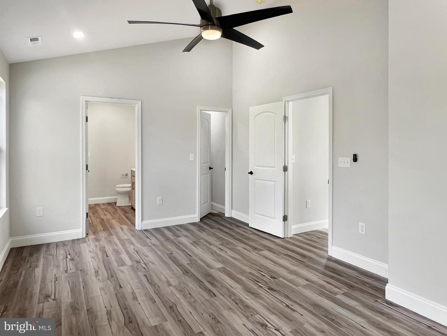13 Onyx Lane photo 32
