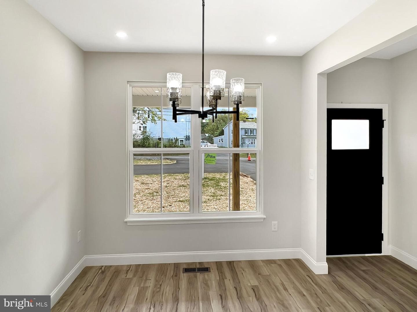 13 Onyx Lane photo 9