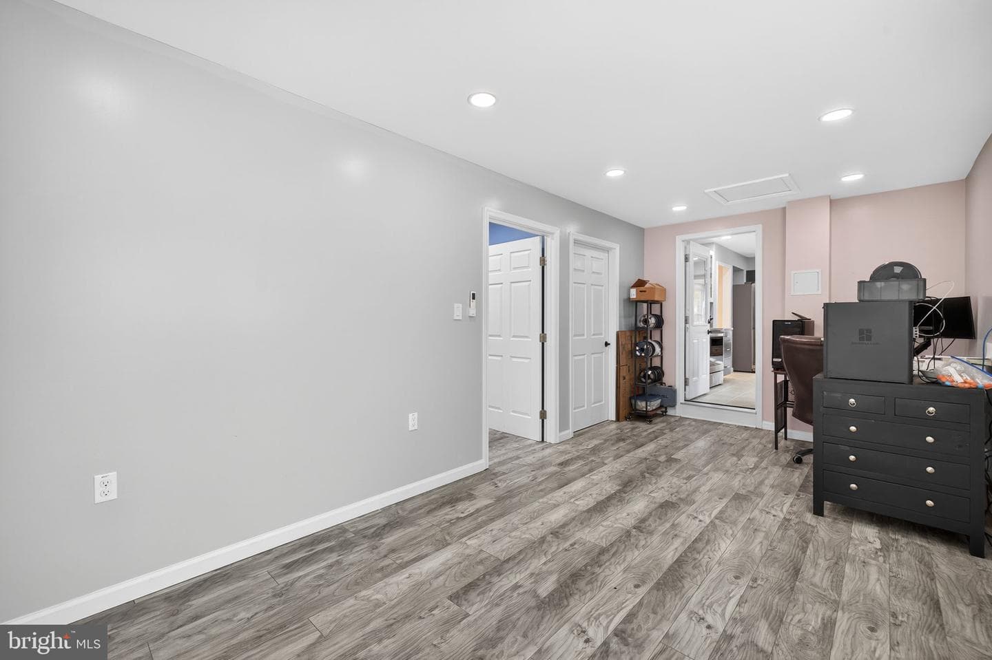 776 Thoroughbred Drive photo 32