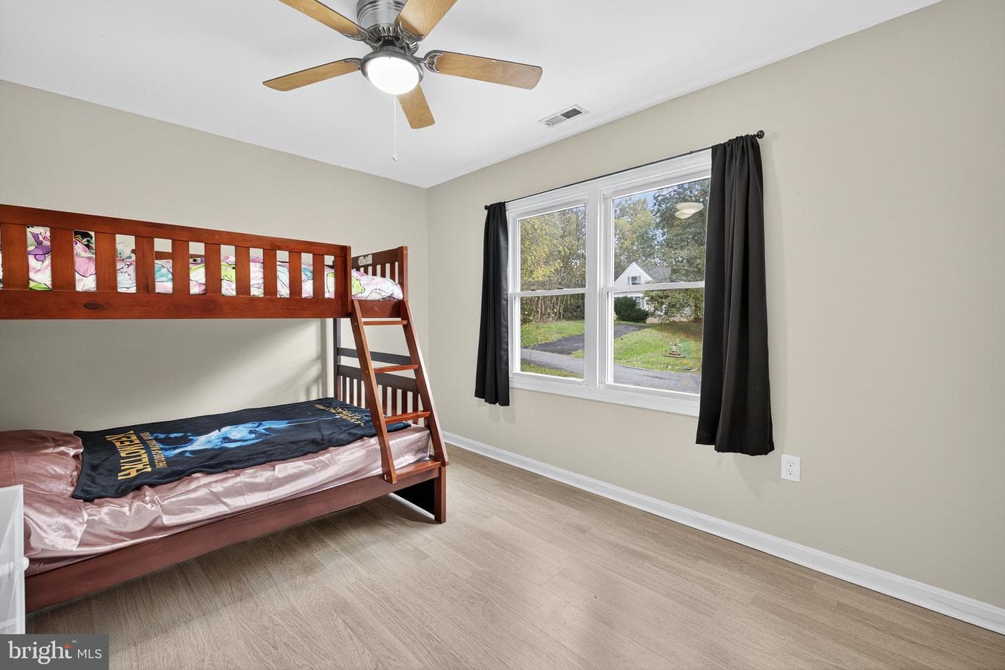 776 Thoroughbred Drive photo 40