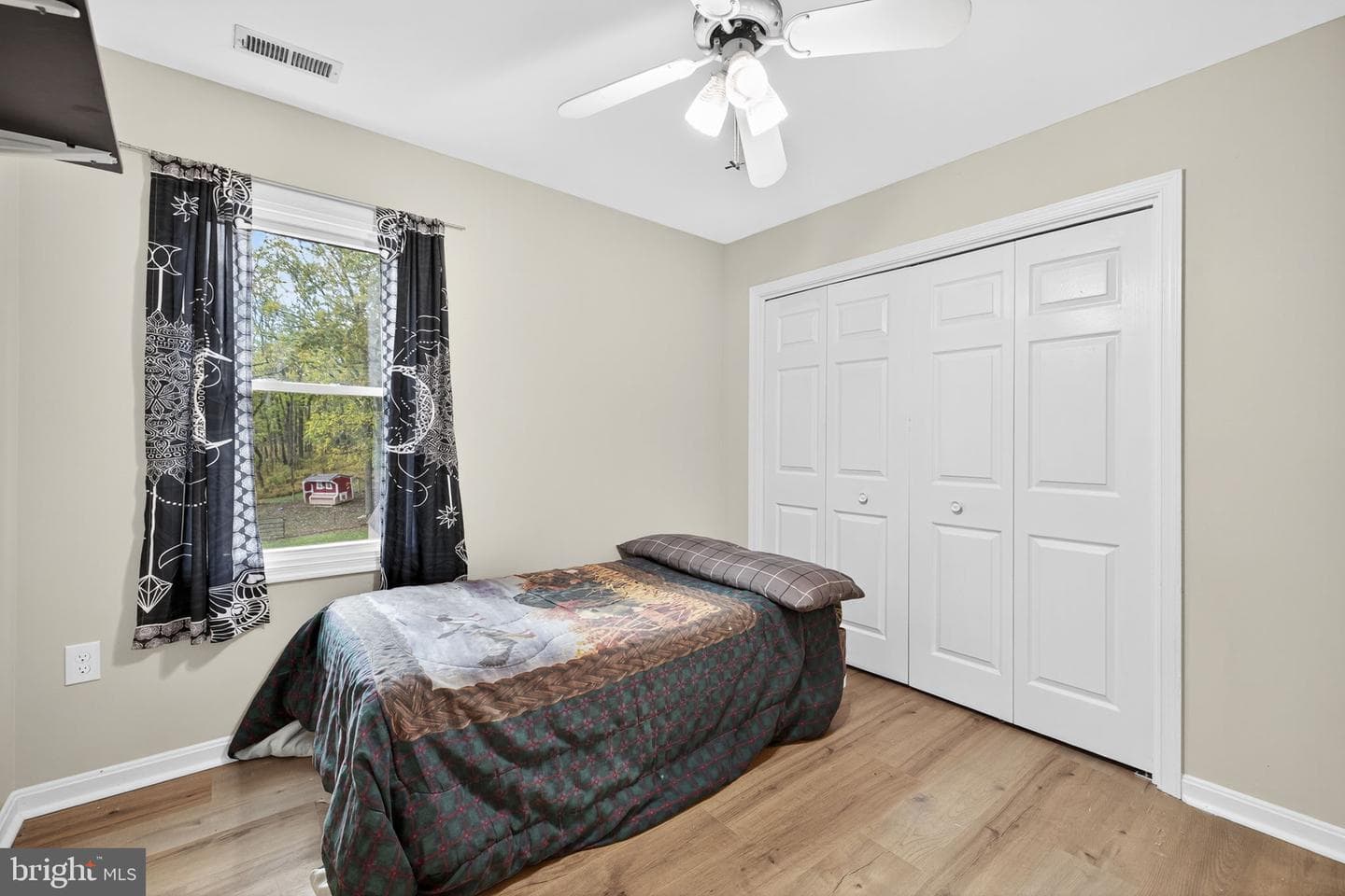 776 Thoroughbred Drive photo 43
