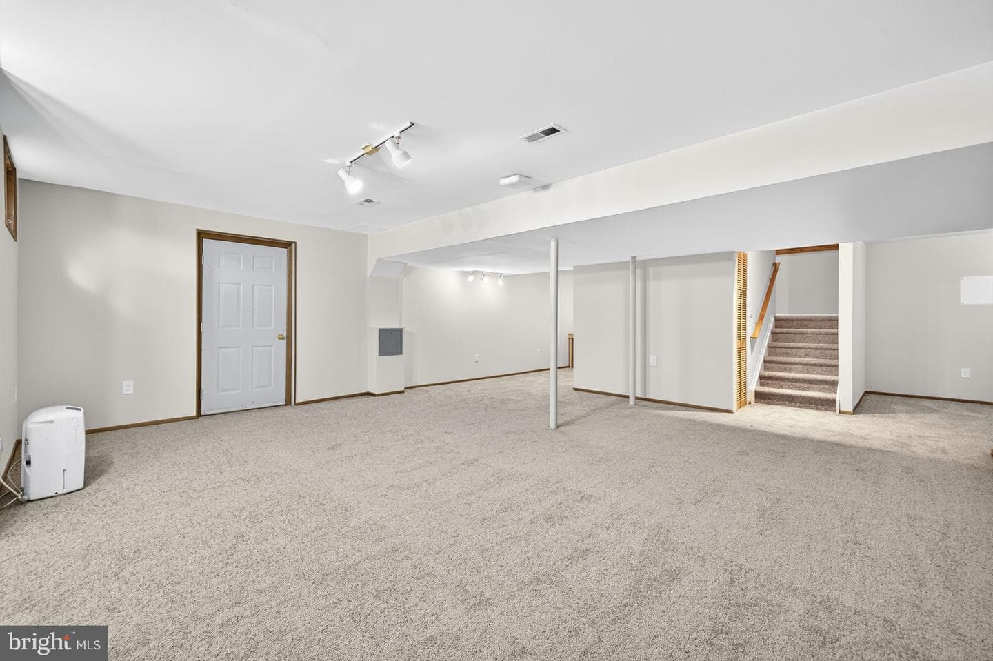 776 Thoroughbred Drive photo 55