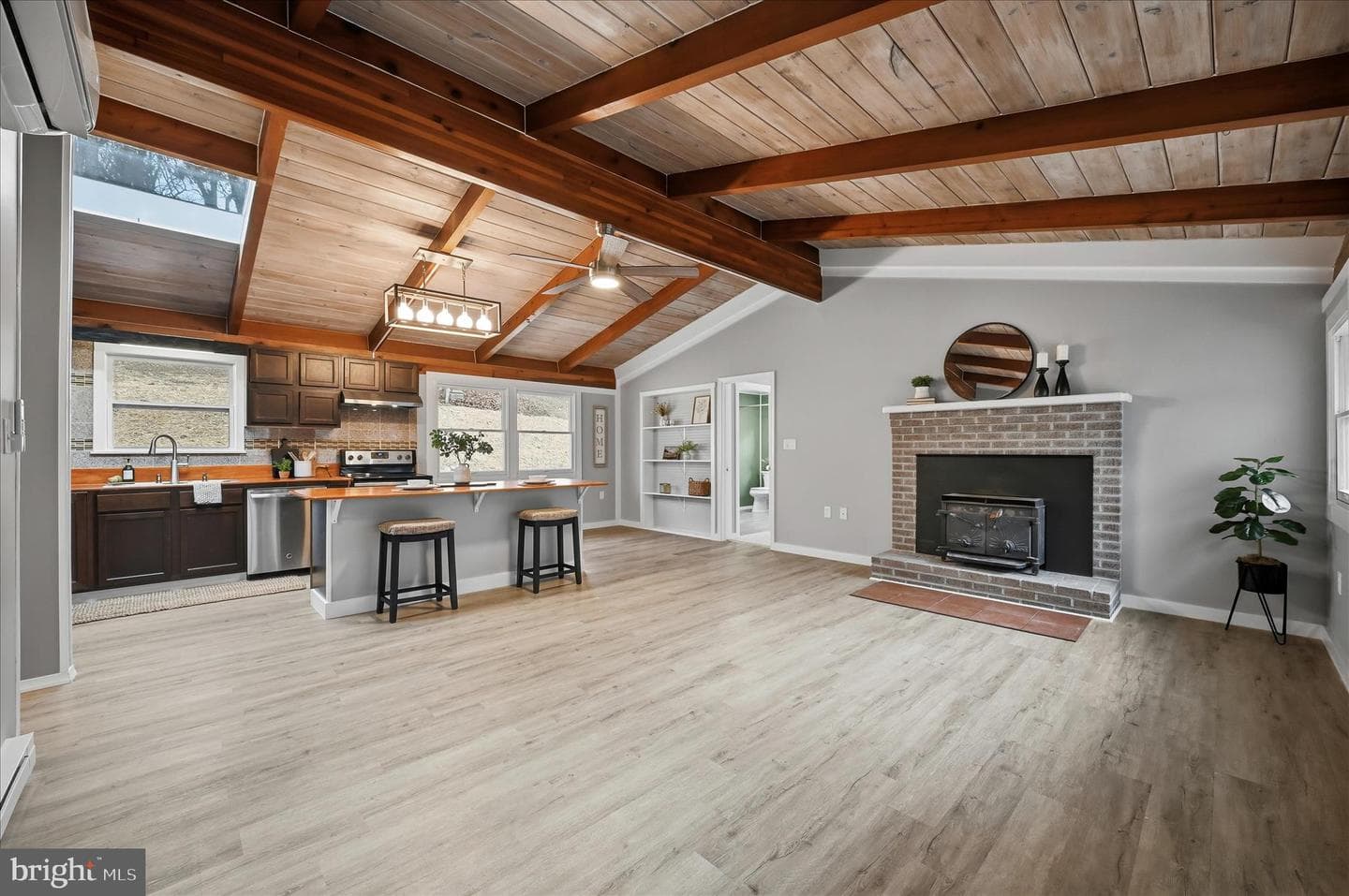 45 White Dogwood Road