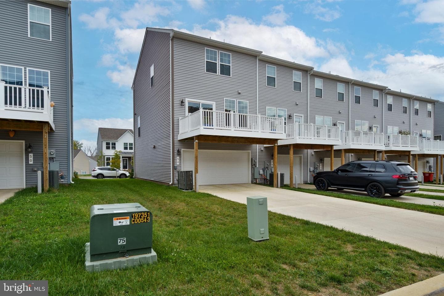 54 Coolidge Avenue photo 31