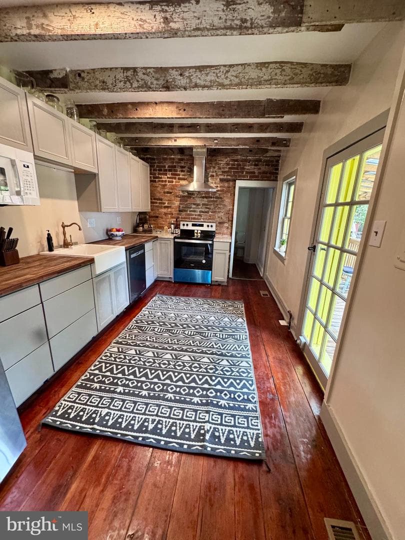 1226 Washington Street photo 6