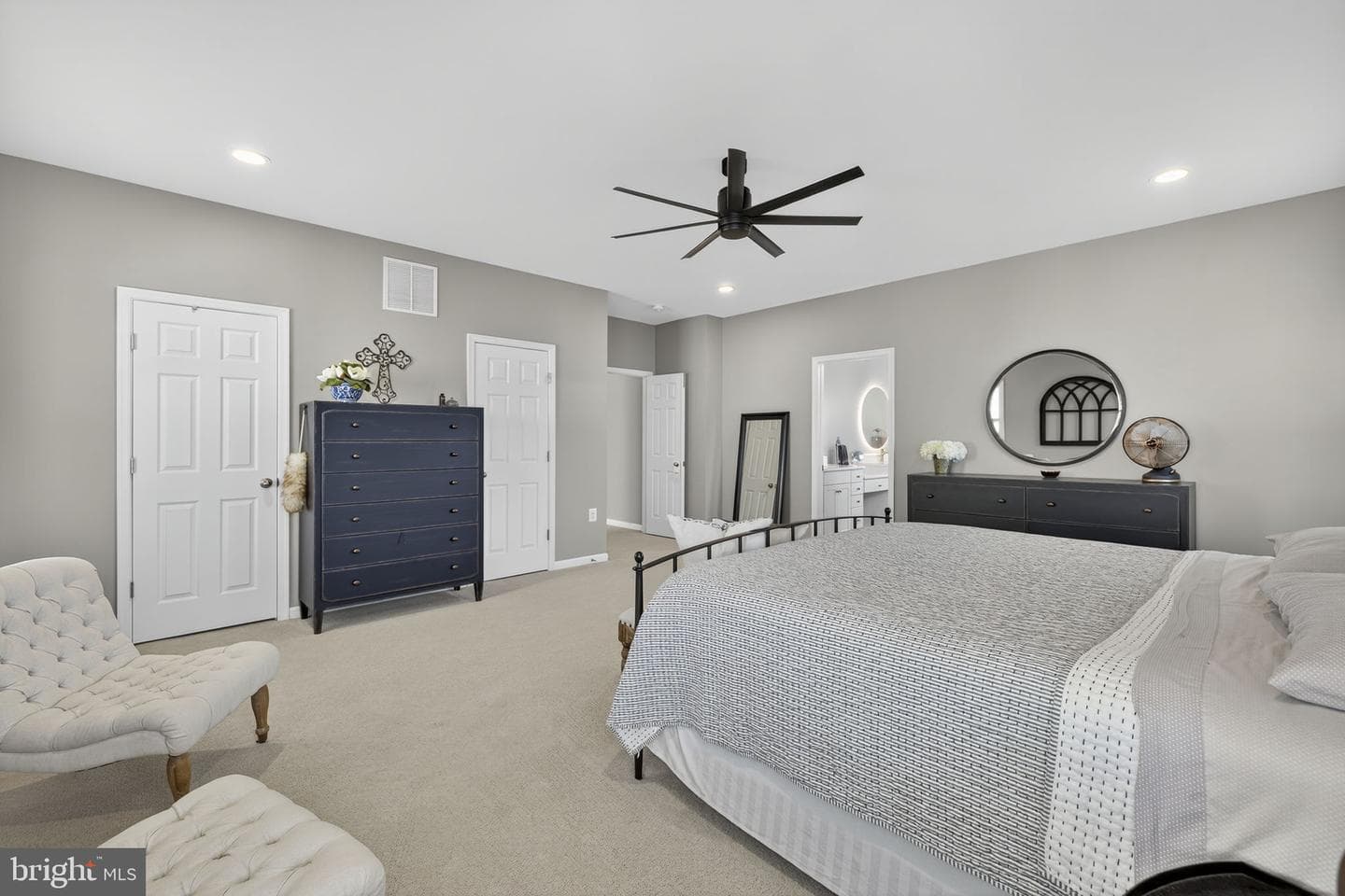 439 Lord Fairfax Street photo 9