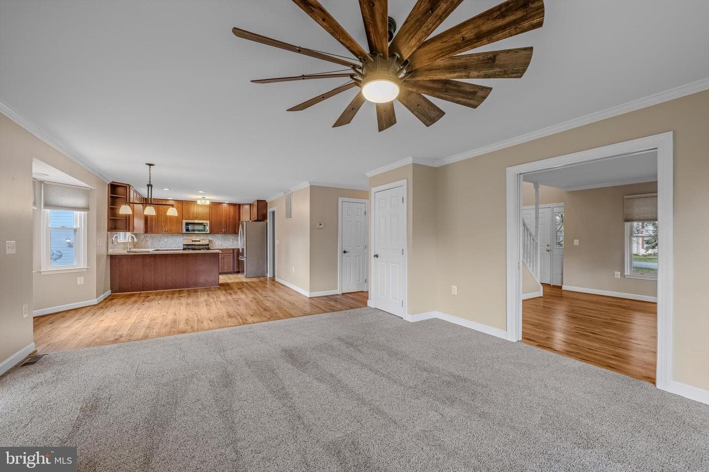 400 Deer Ridge Drive photo 15