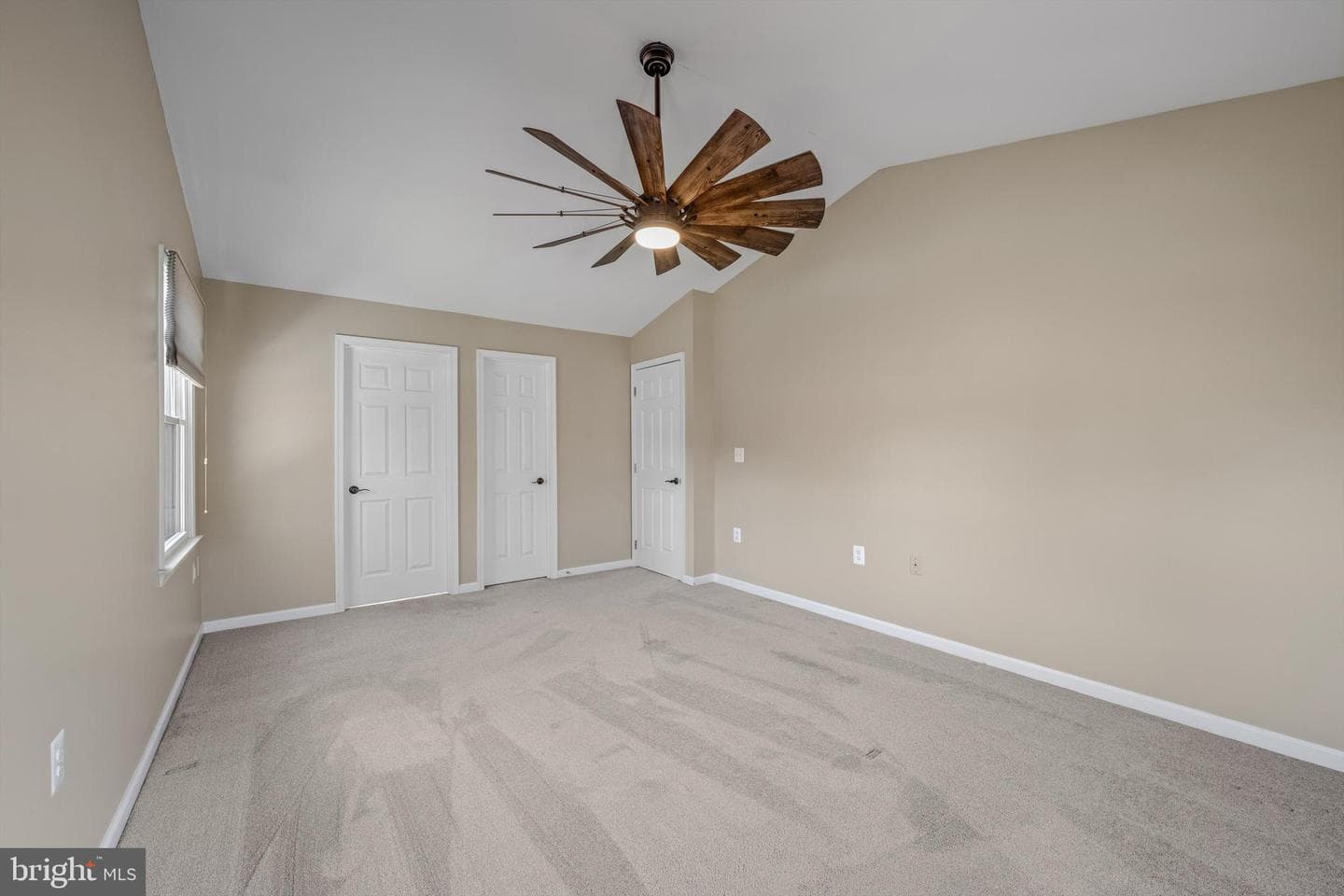 400 Deer Ridge Drive photo 30