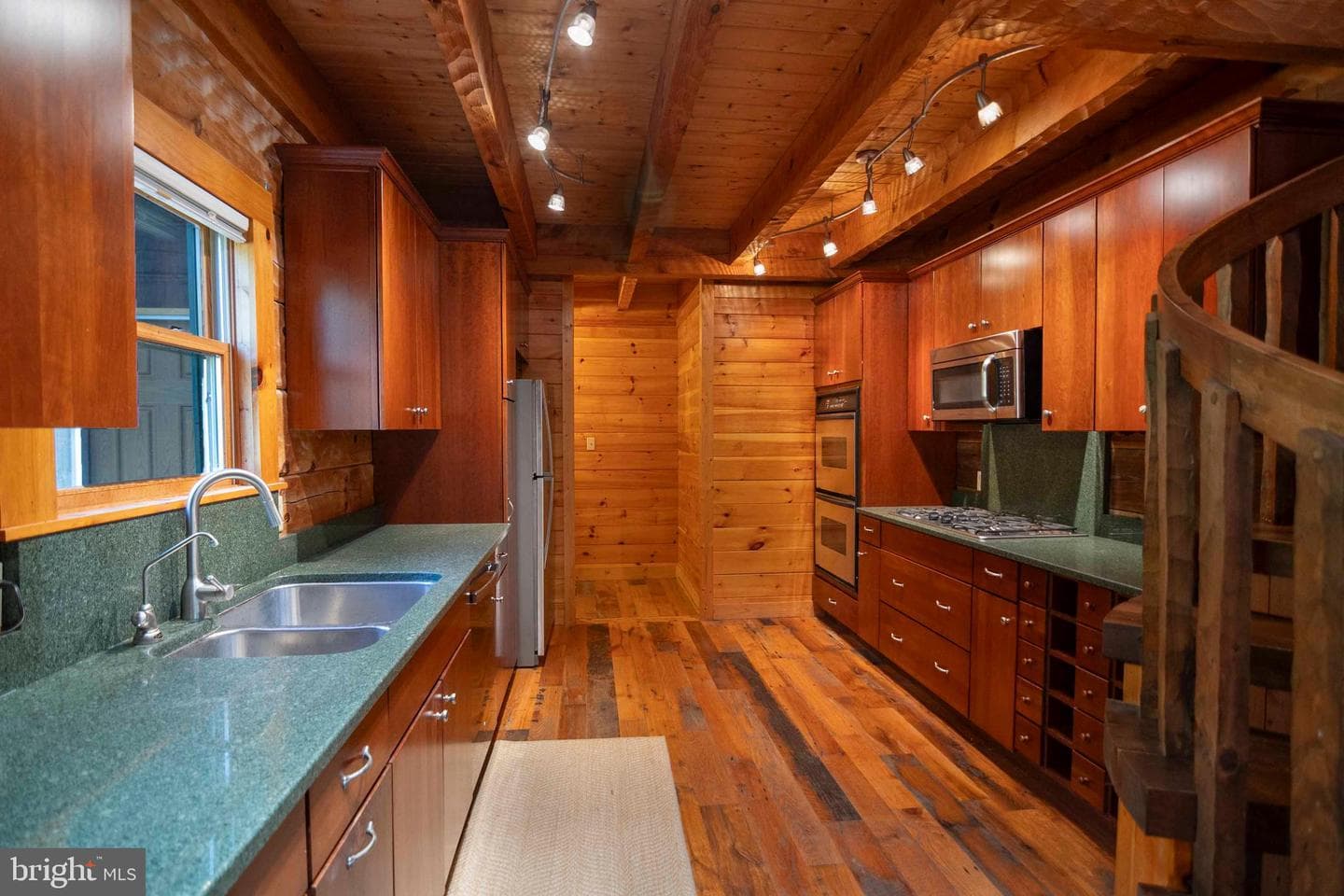 10201 Leetown Road photo 46
