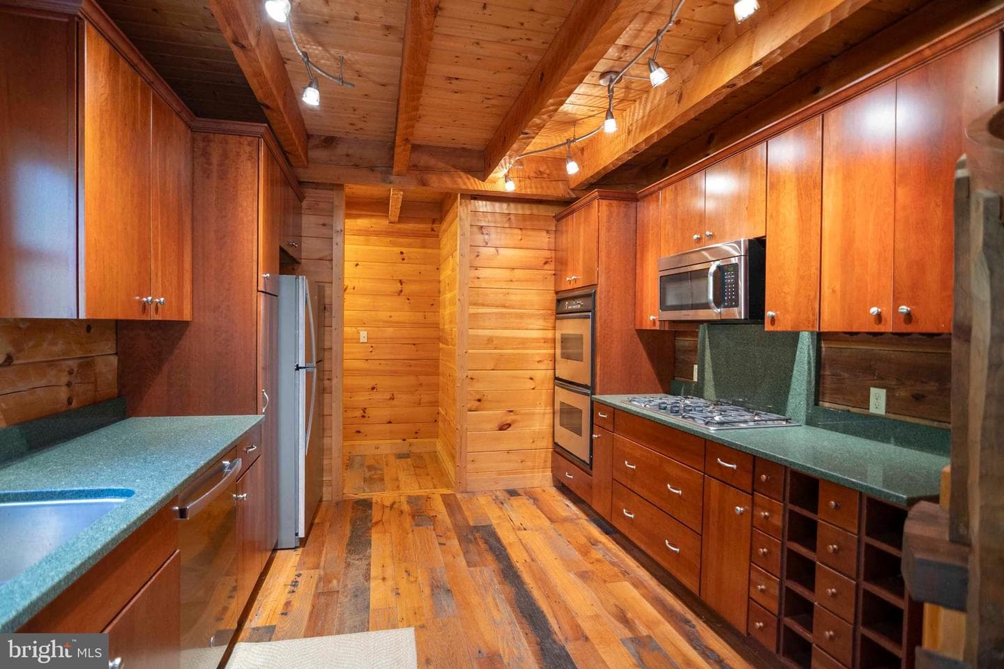 10201 Leetown Road photo 47