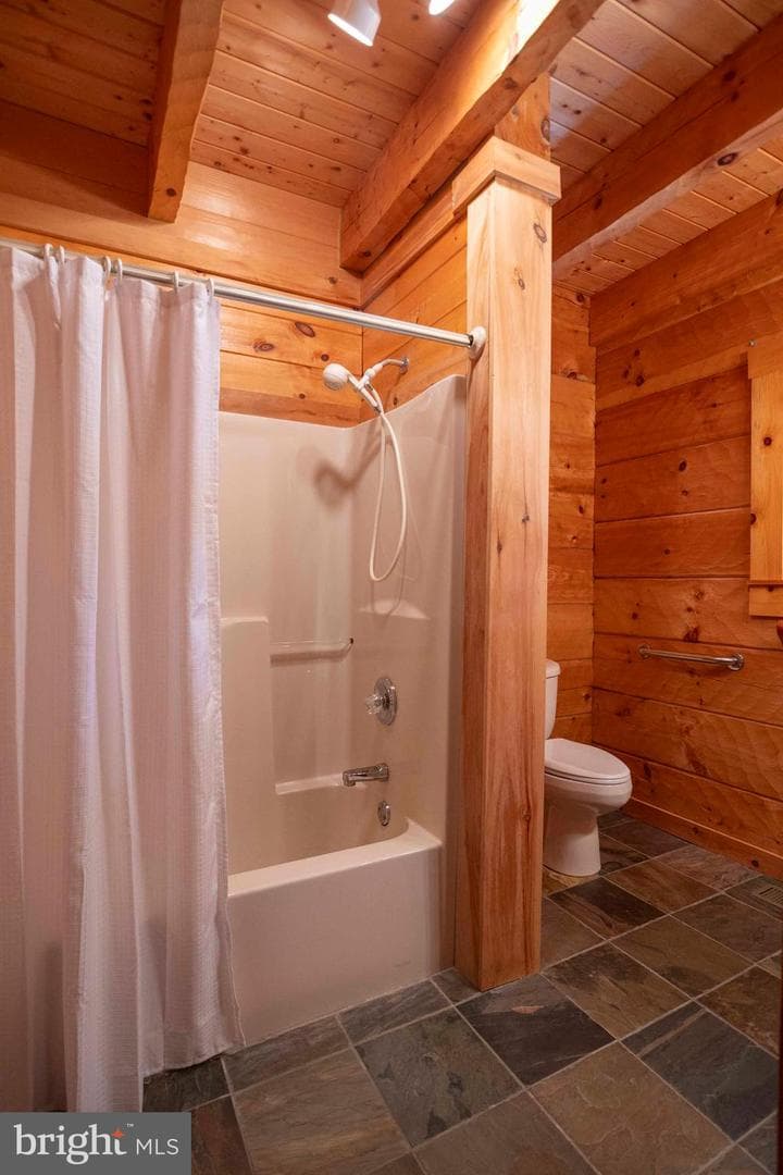 10201 Leetown Road photo 64