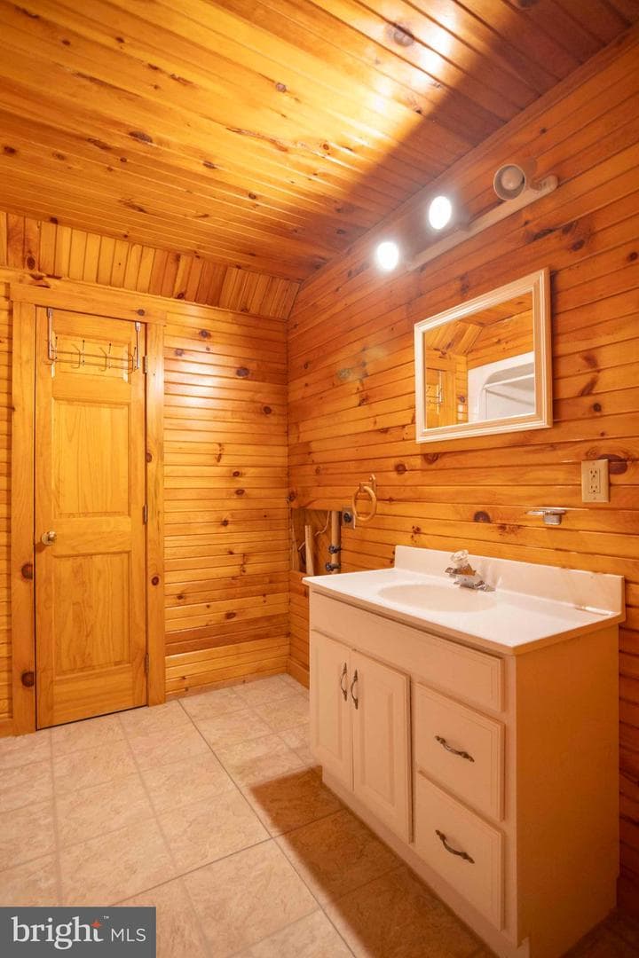10201 Leetown Road photo 89