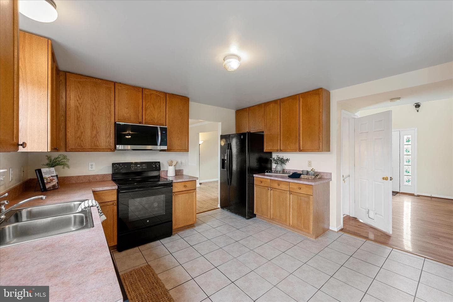 211 Stratus Drive photo 17