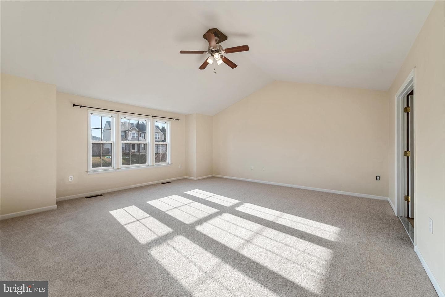 211 Stratus Drive photo 27