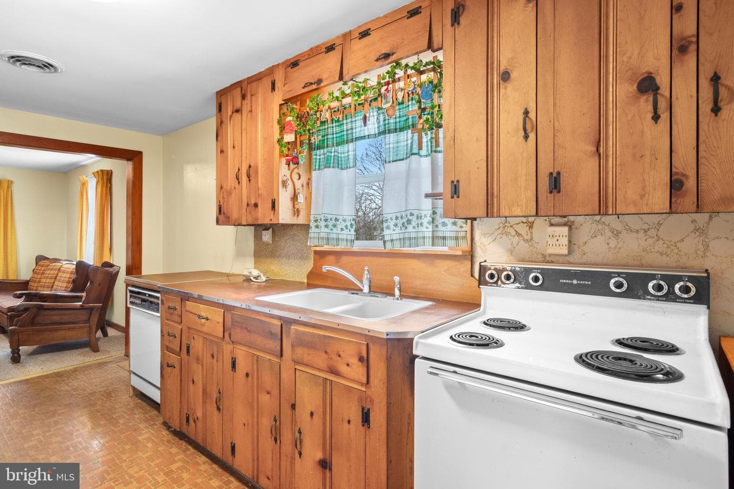778 Kearneysville Pike photo 8