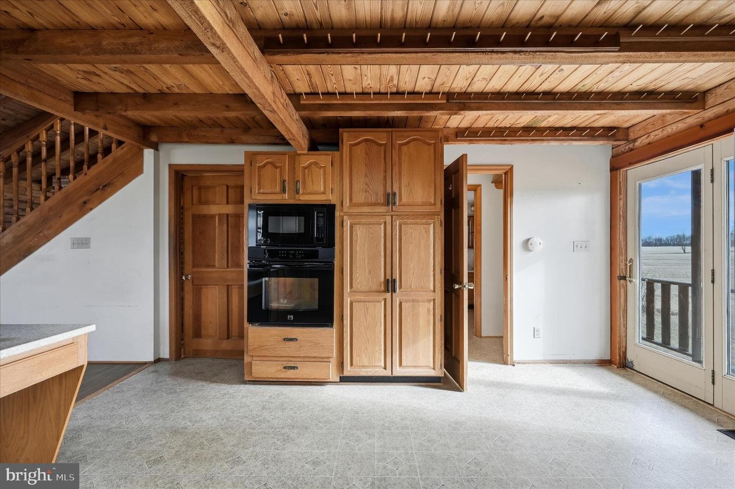 2048 Hinton Road photo 22