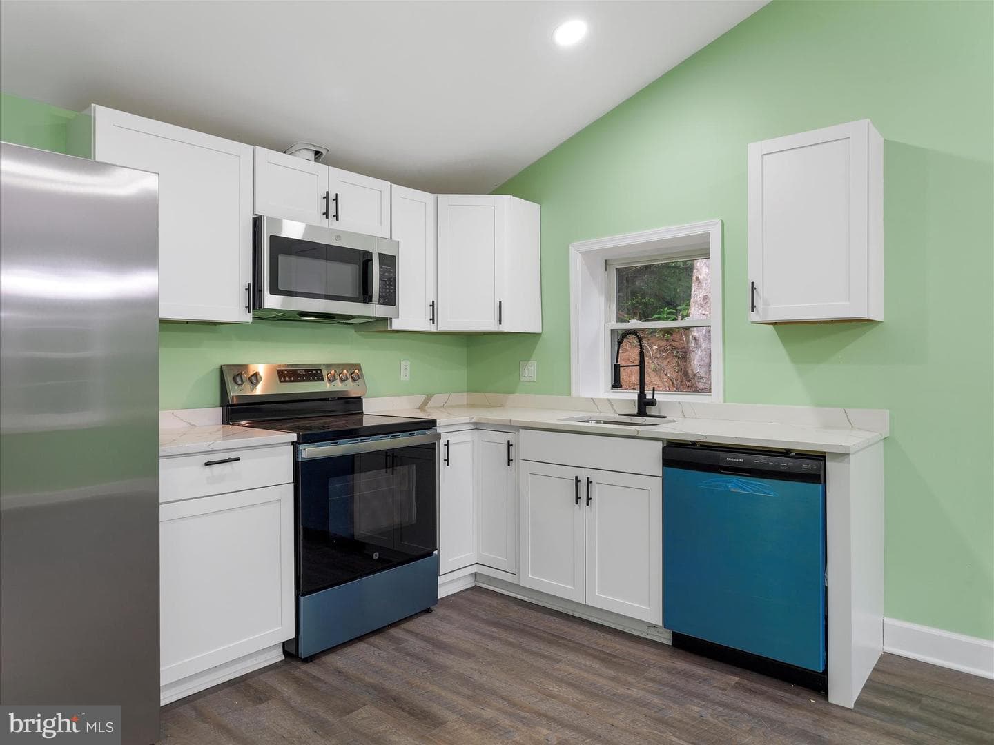 1712 Shenandoah River Drive photo 6