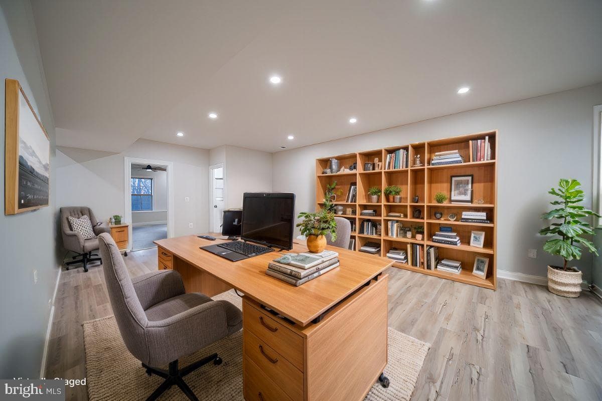 659 Waterside Drive photo 30