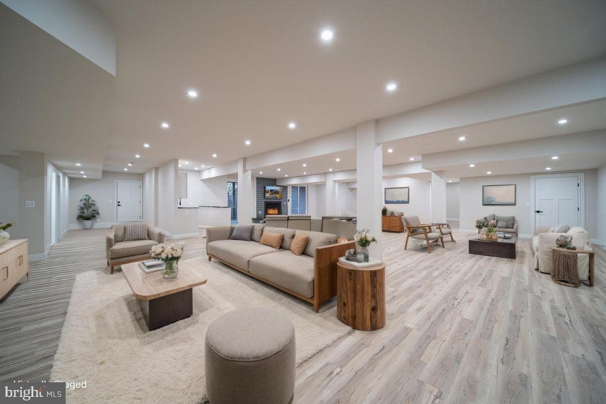 659 Waterside Drive photo 31