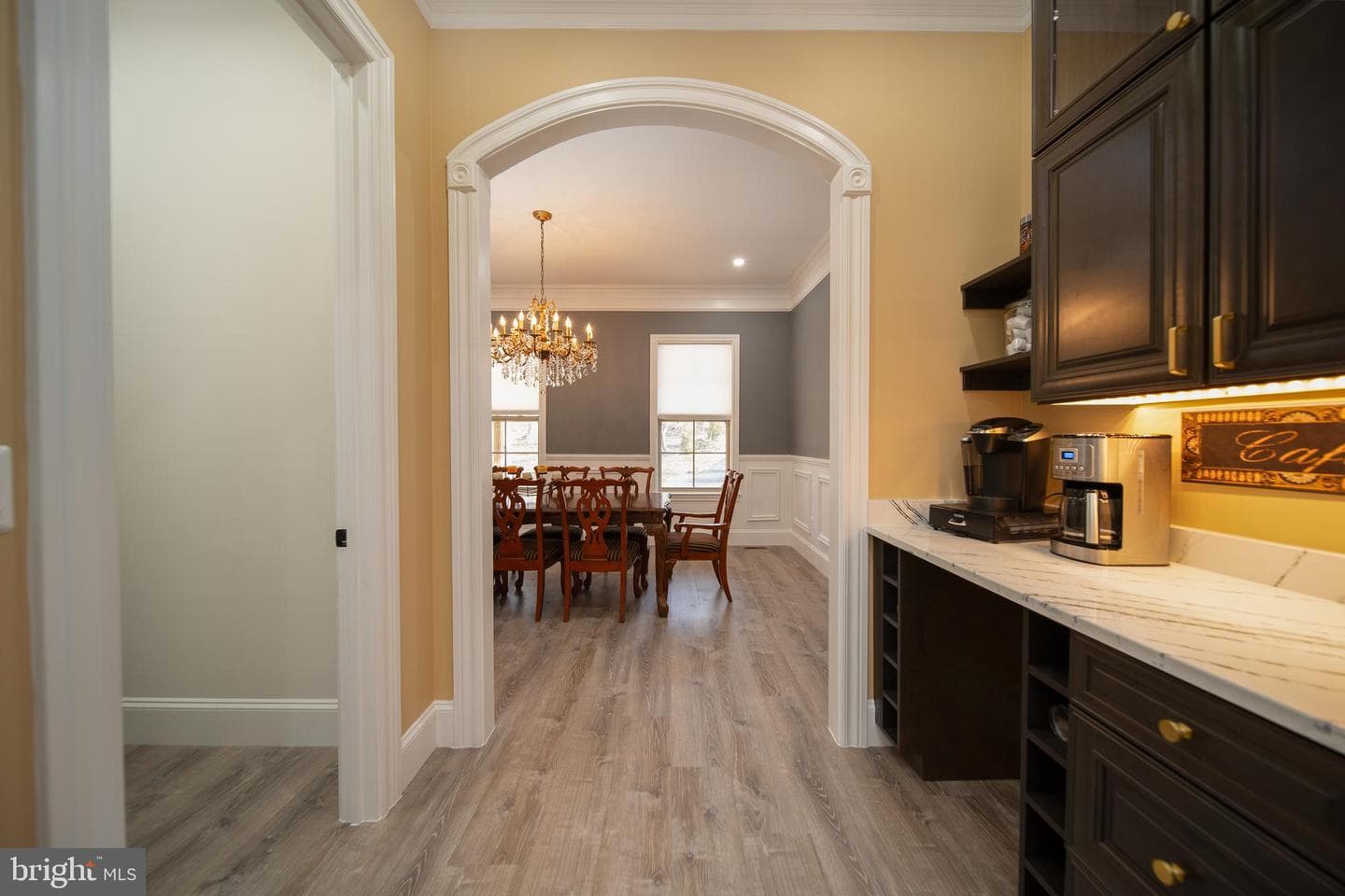 659 Waterside Drive photo 9