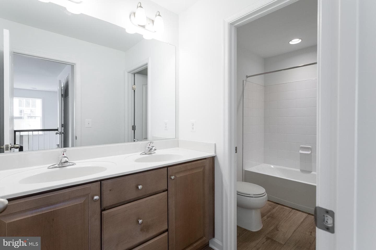 Tbb Prospect Hill Boulevard #raymore Ii photo 21