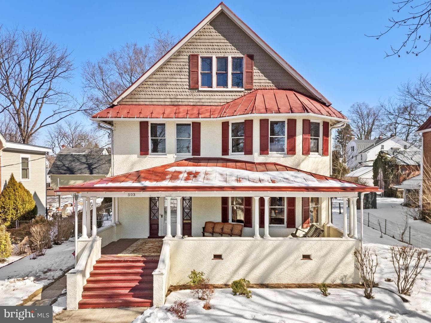 523 S George Street photo 5
