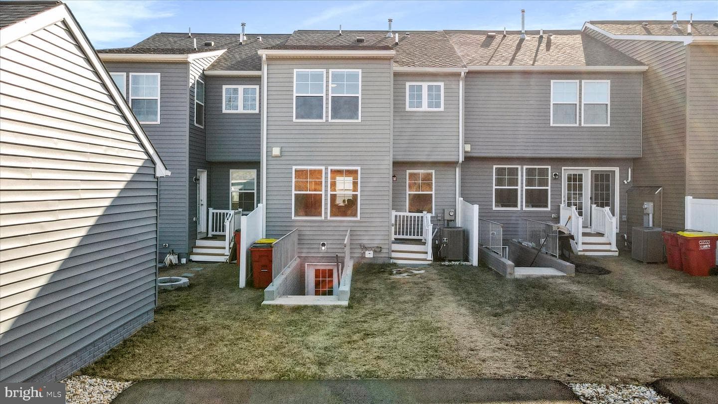621 Lord Fairfax Street photo 29
