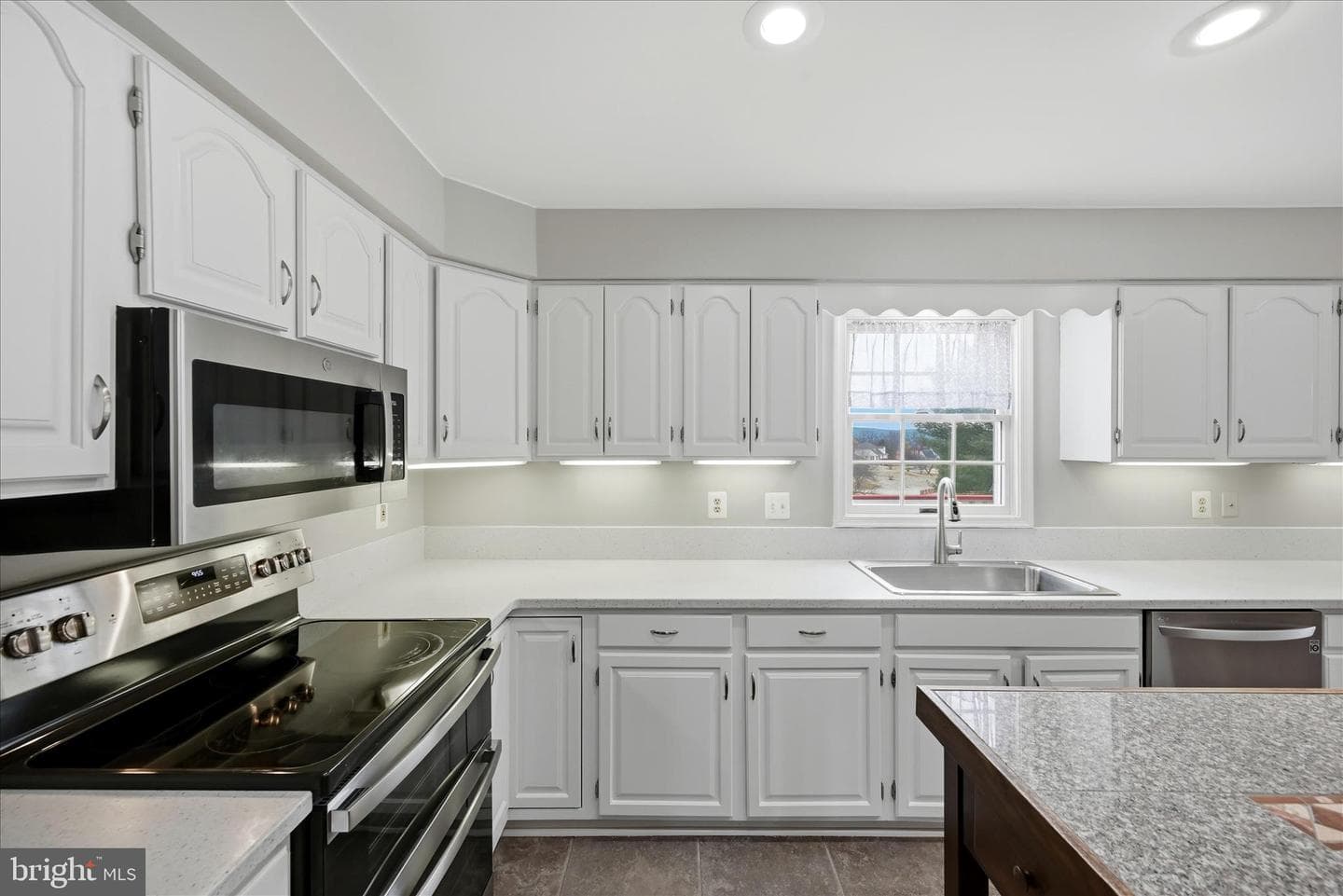 222 Heath Drive photo 22