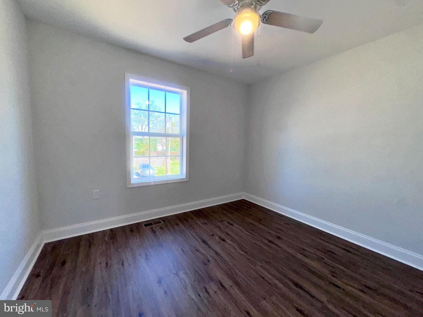 375 Burns Street photo 15