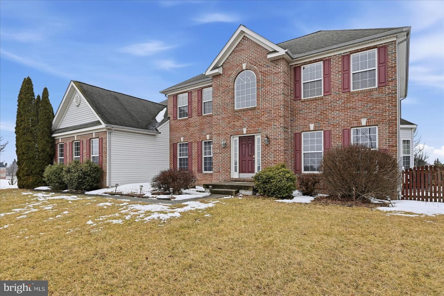693 Spruce Hill Way photo 4