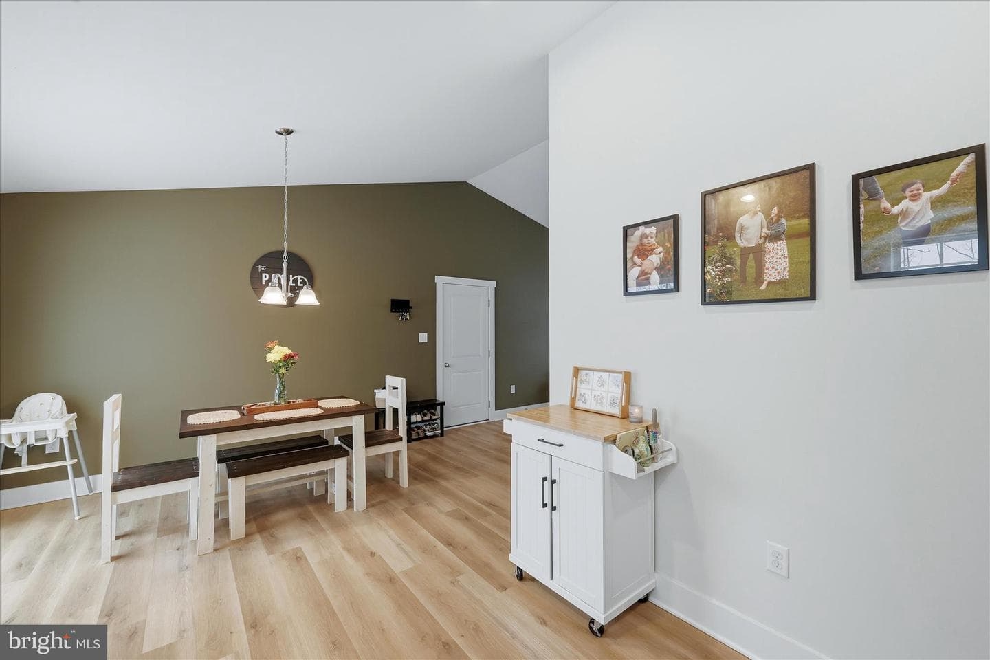 518 Naples Way photo 12