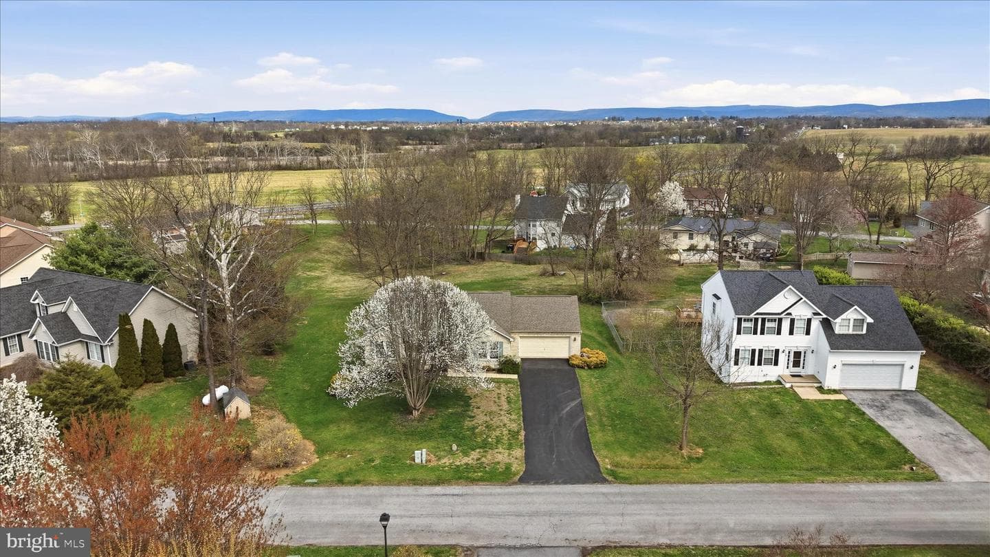 48 Altoona Way photo 49