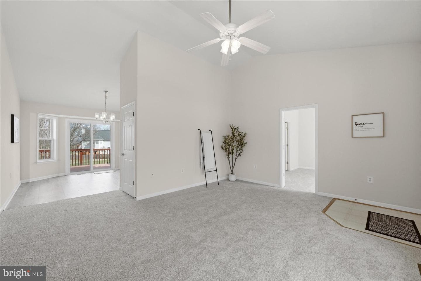 48 Altoona Way photo 9