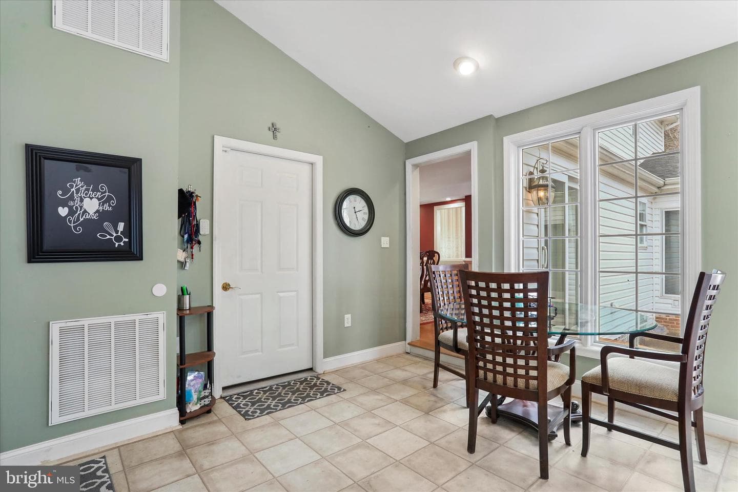 108 Foxhall Road photo 25