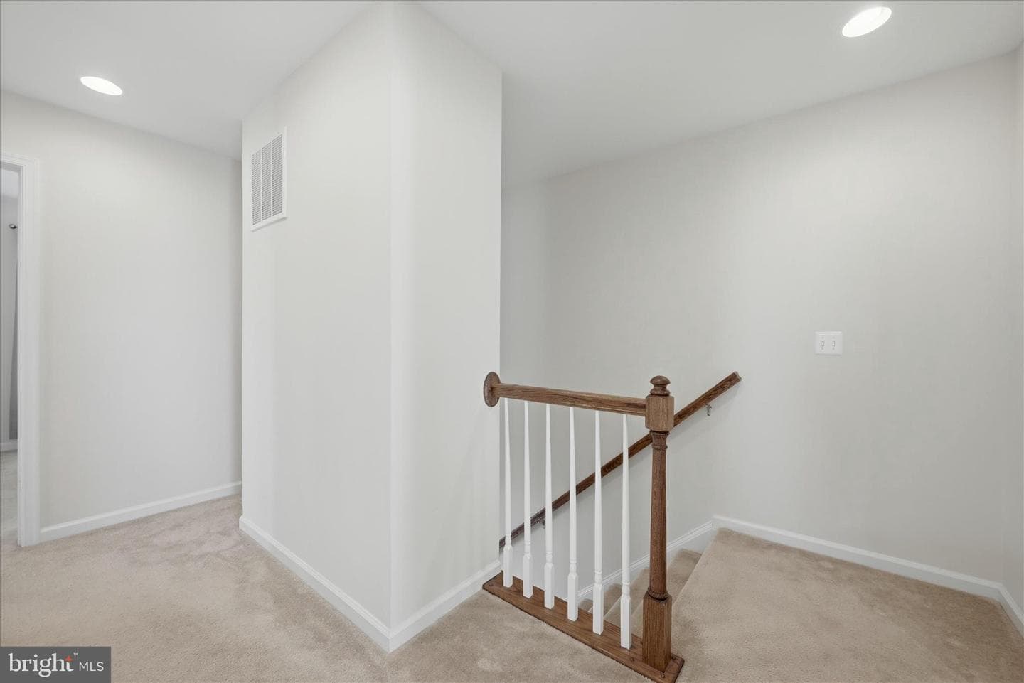 224 Courier Drive photo 24