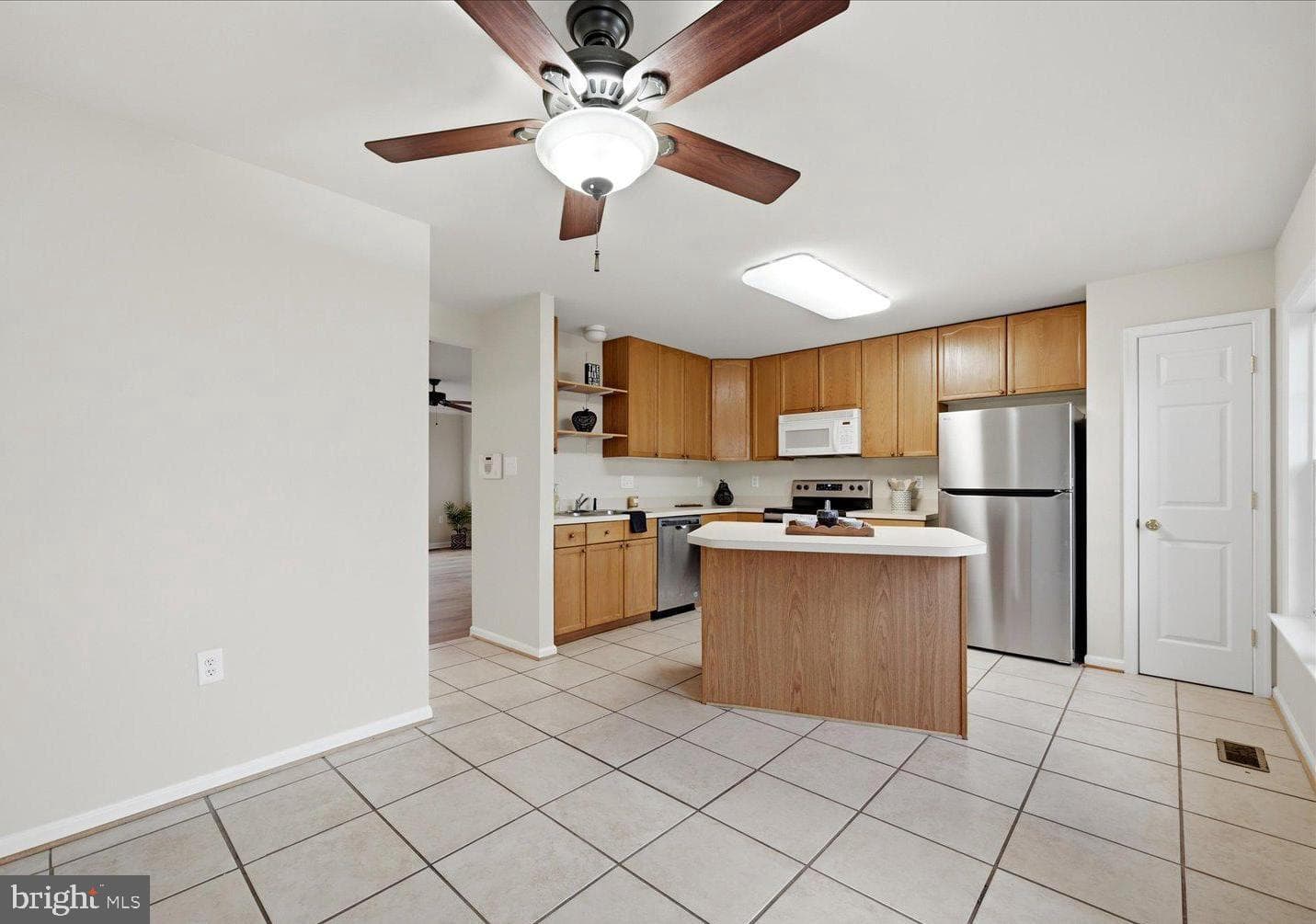 32 Bruce Drive photo 10
