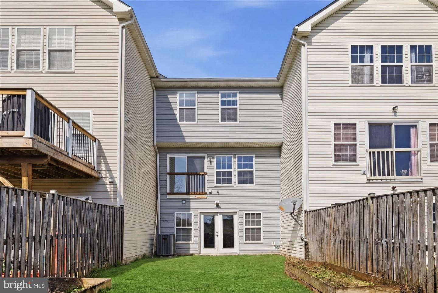 32 Bruce Drive photo 2
