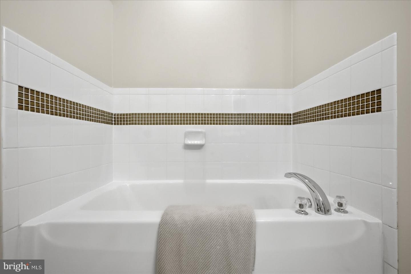 32 Bruce Drive photo 21