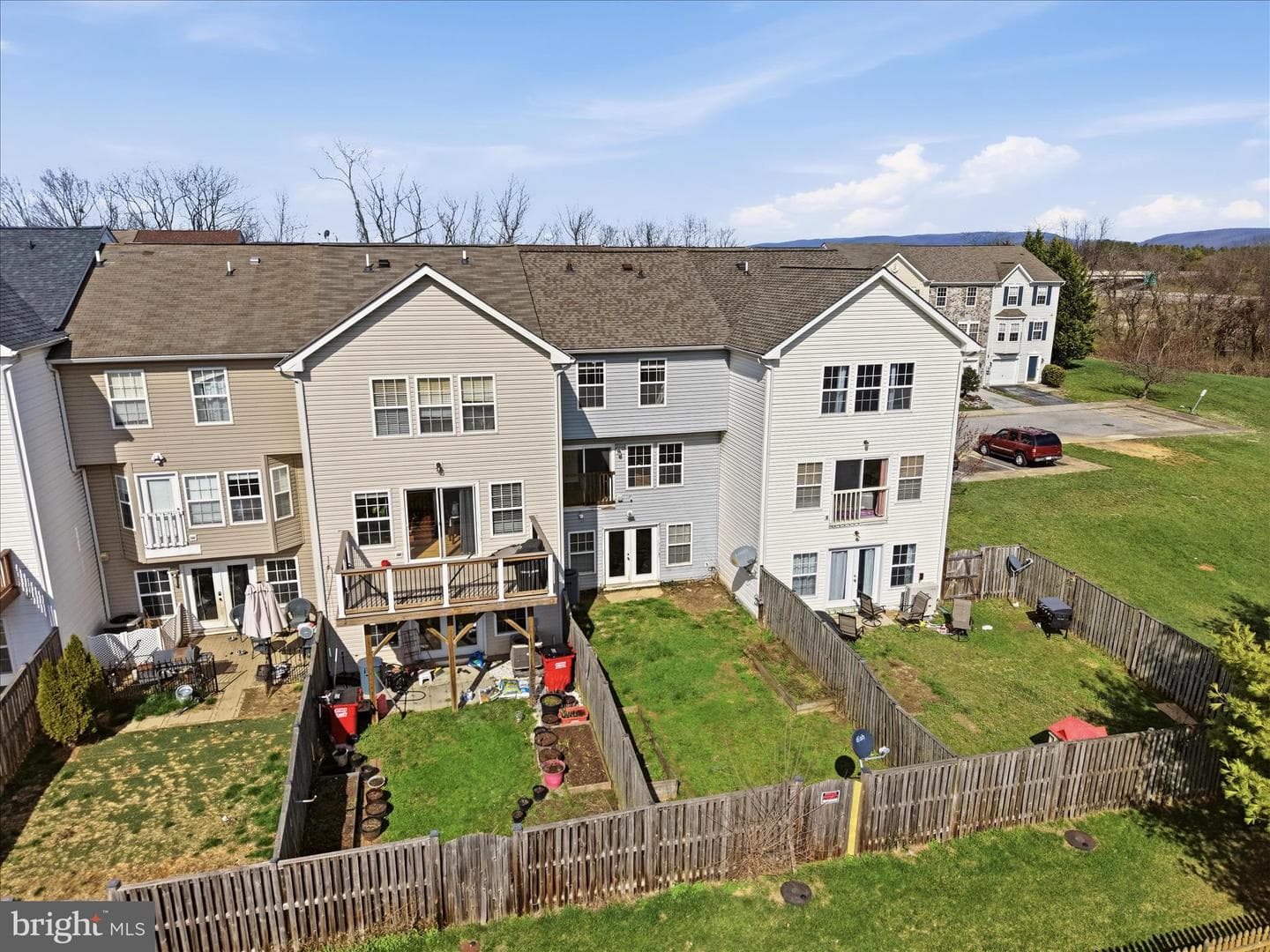 32 Bruce Drive photo 43