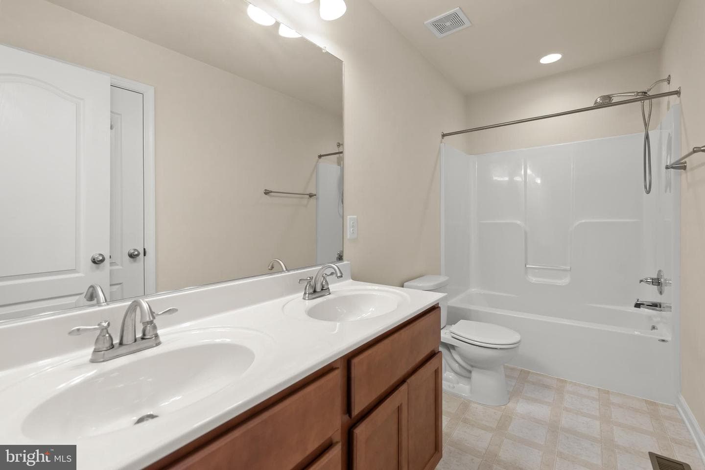 18 Summer Grove Drive photo 27