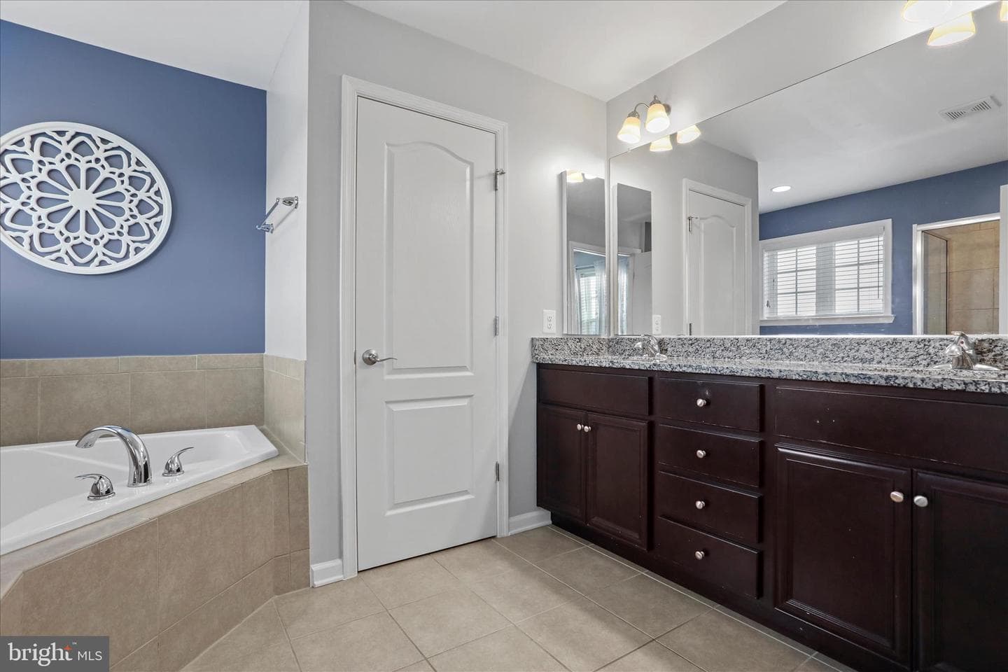 181 Lookout Mountain Court photo 47