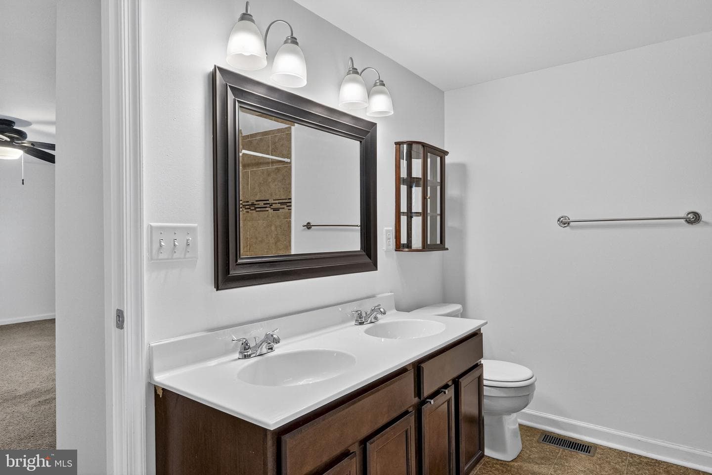 845 Jefferson Avenue photo 35
