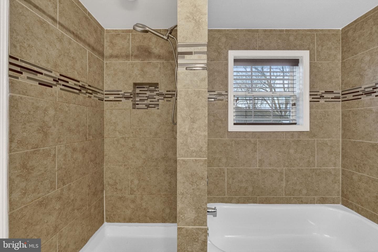 845 Jefferson Avenue photo 36