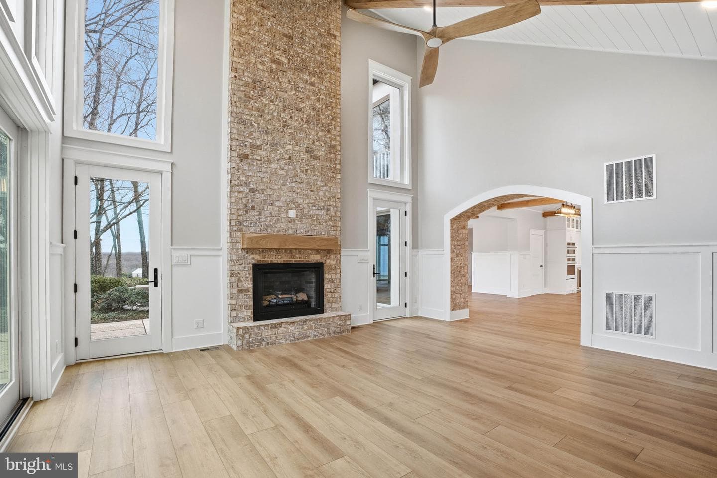 265 Mistletoe Ln photo 32