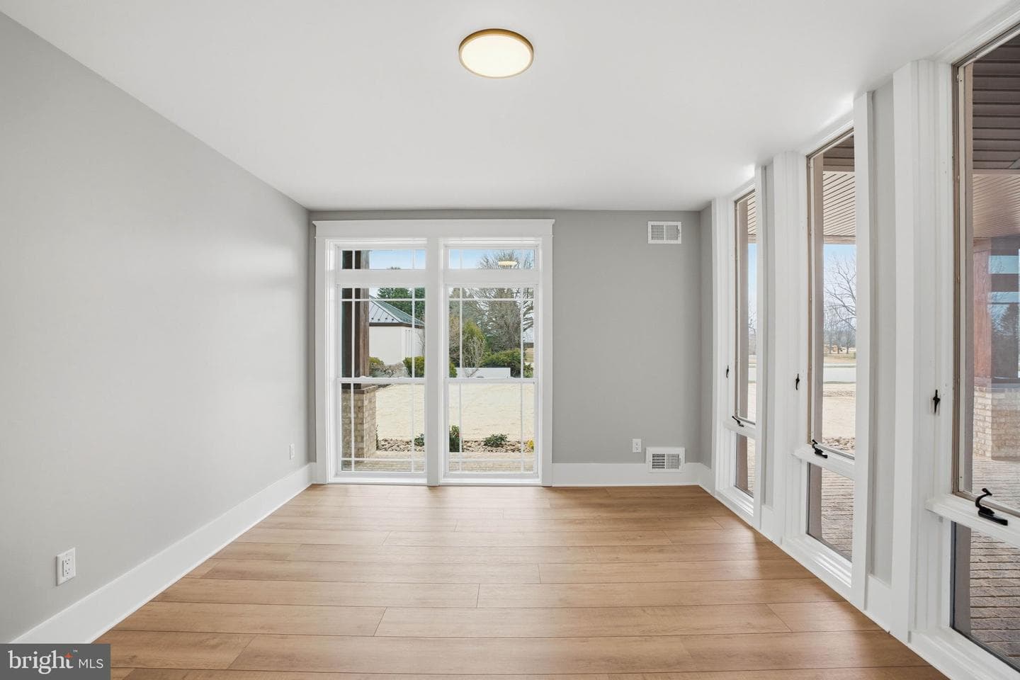 265 Mistletoe Ln photo 53