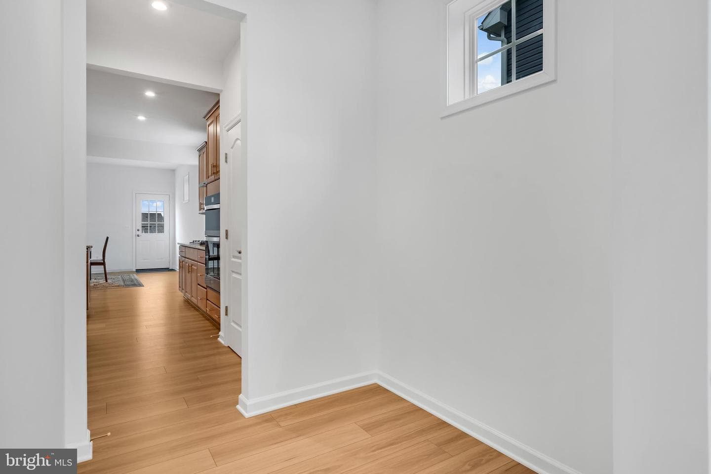 290 Newbury Street photo 22