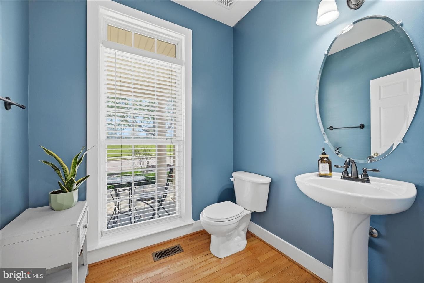 218 Braddock Street photo 24
