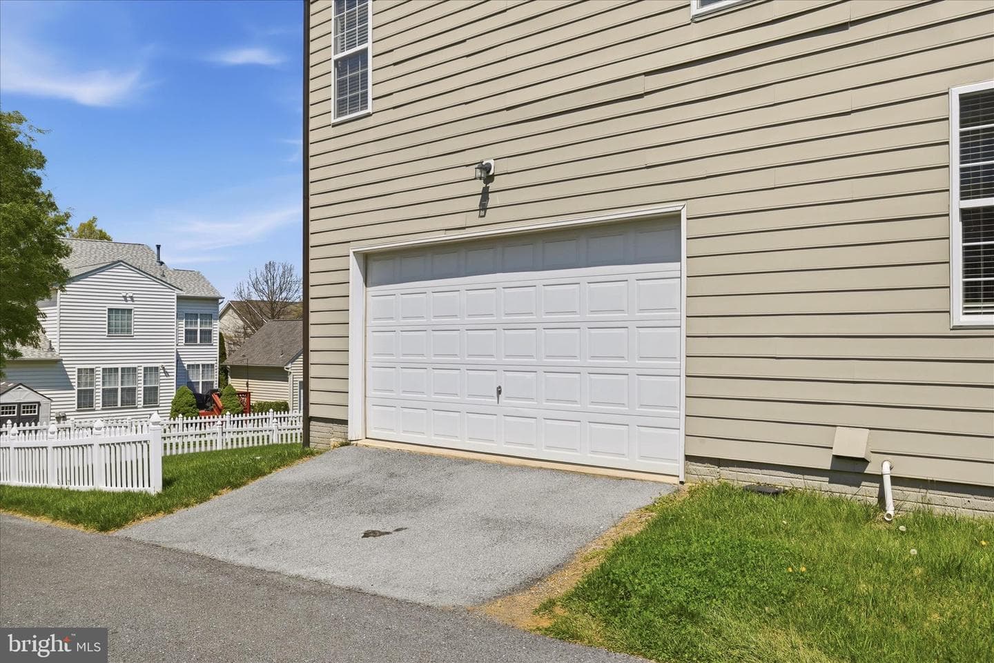 218 Braddock Street photo 58