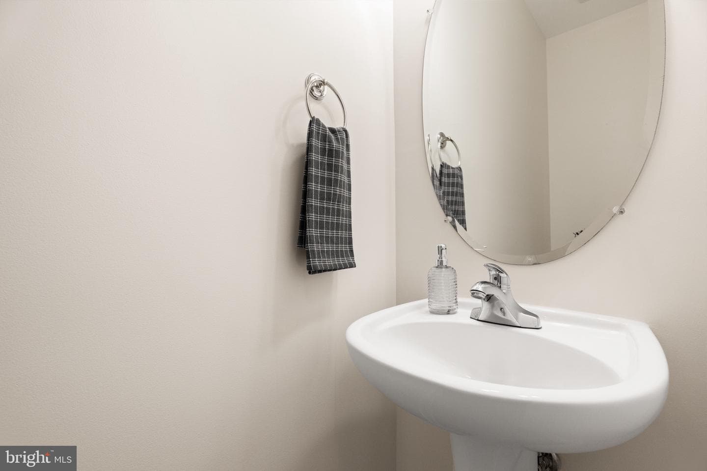 33 Caesar Road photo 20