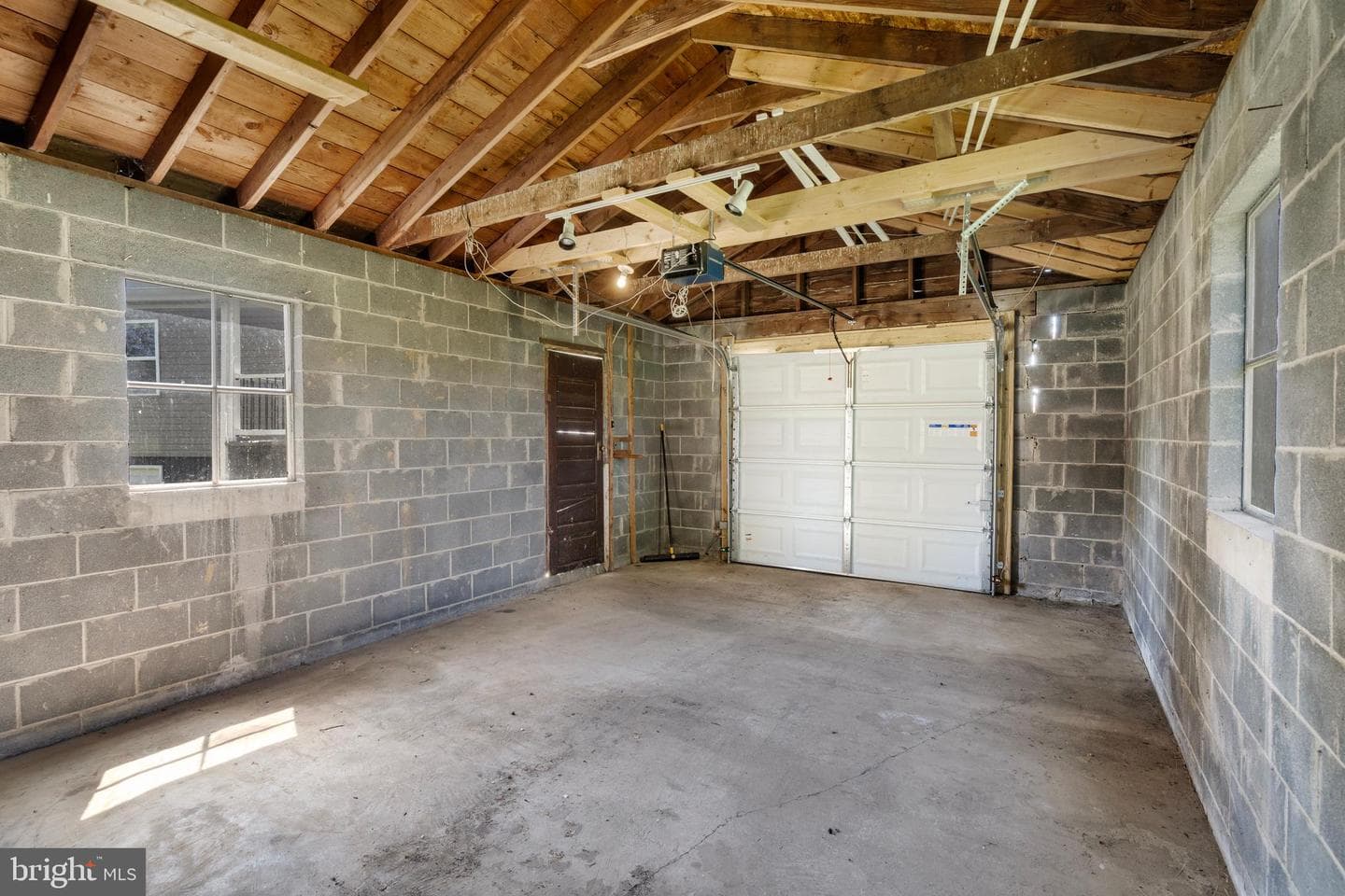 754 Shepherdstown Pike photo 31